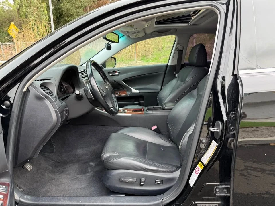 2007 Lexus IS 2nd Gen - Image 5 of 11