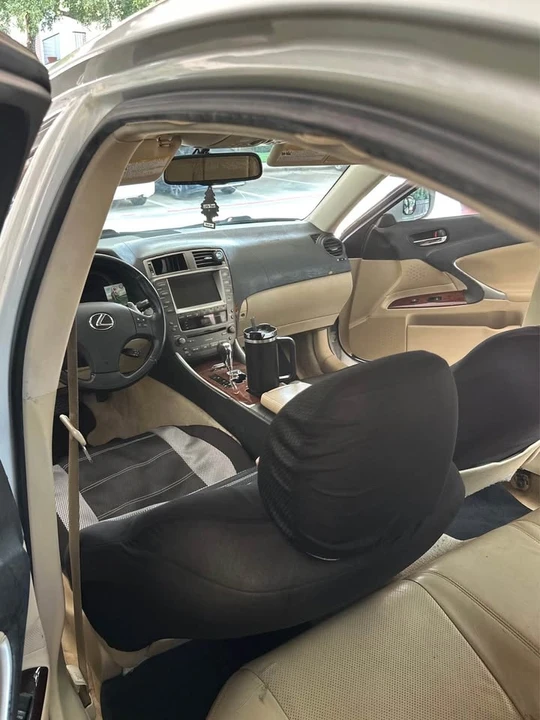 2007 Lexus IS 2nd Gen - Image 6 of 8