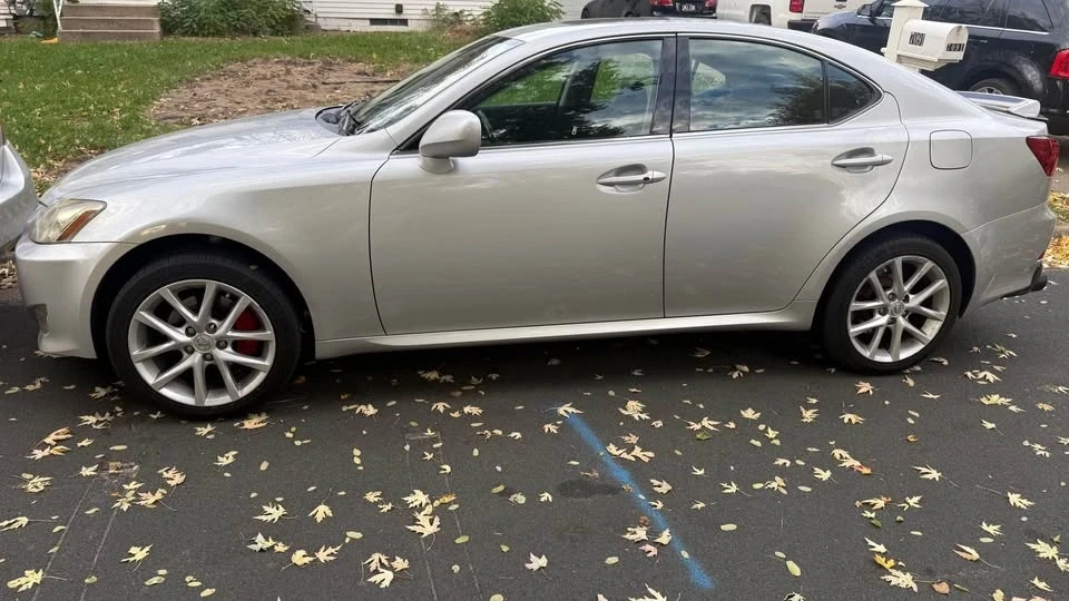 2007 Lexus IS 2nd Gen - Image 4 of 5