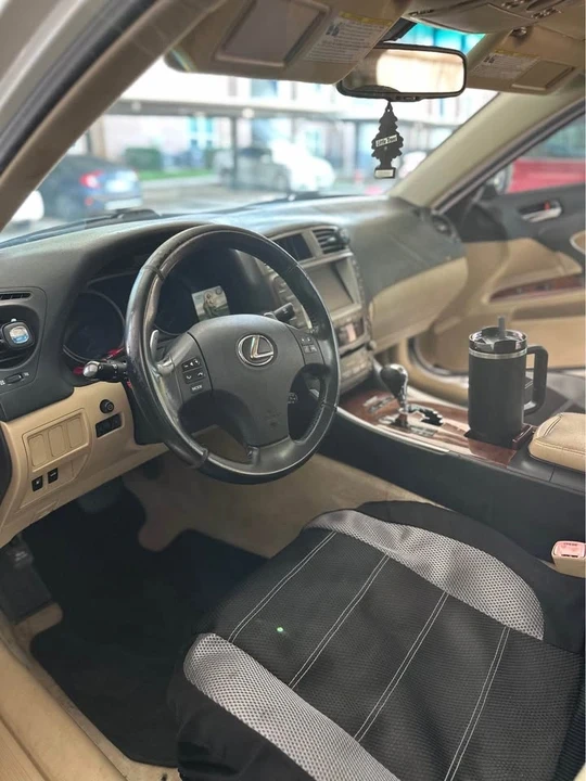 2007 Lexus IS 2nd Gen - Image 7 of 8