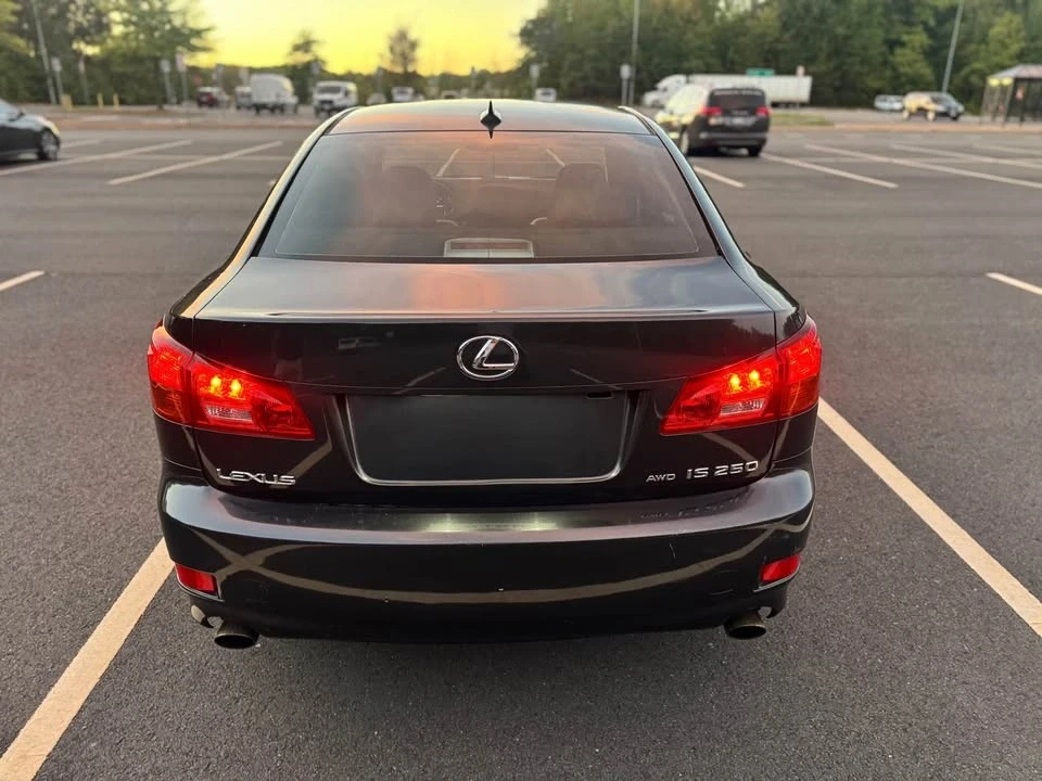 2007 Lexus IS 2nd Gen - Image 4 of 11