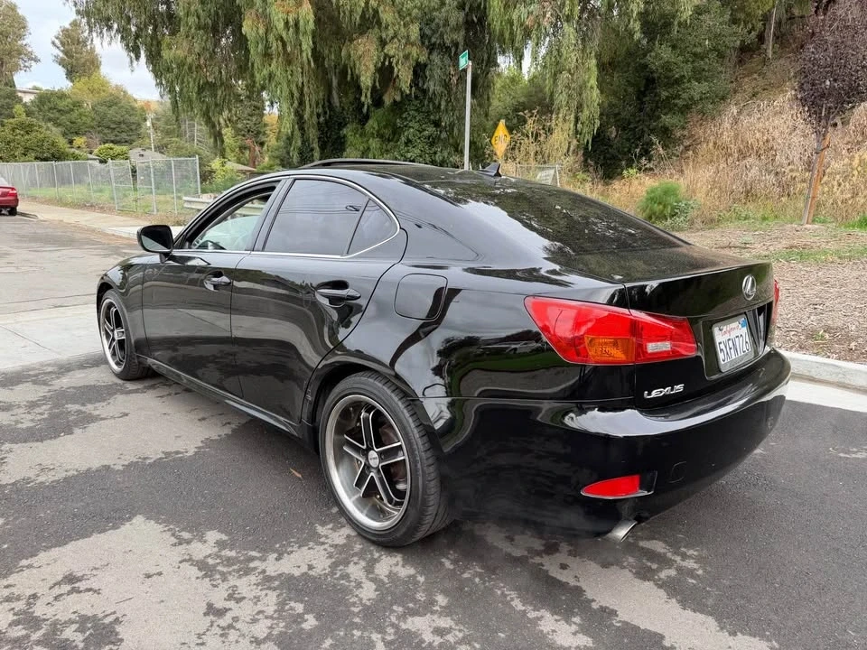 2007 Lexus IS 2nd Gen - Image 4 of 11