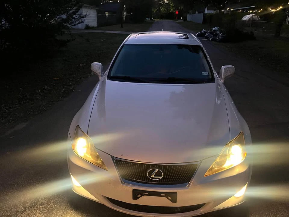 2007 Lexus IS 2nd Gen - Image 15 of 19
