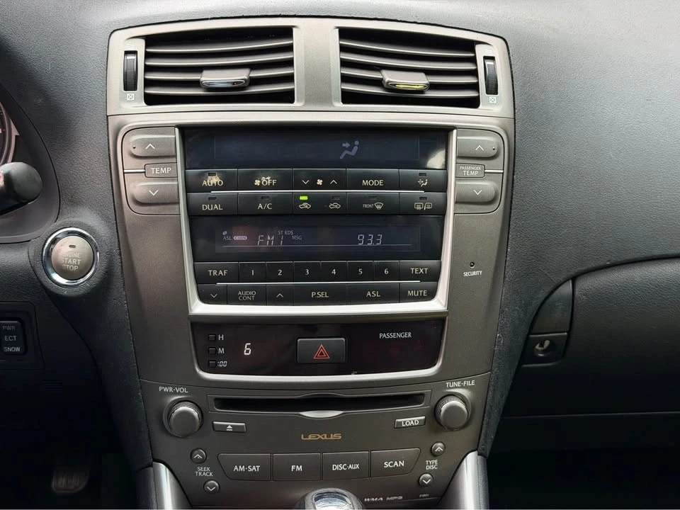 2007 Lexus IS 2nd Gen - Image 10 of 11