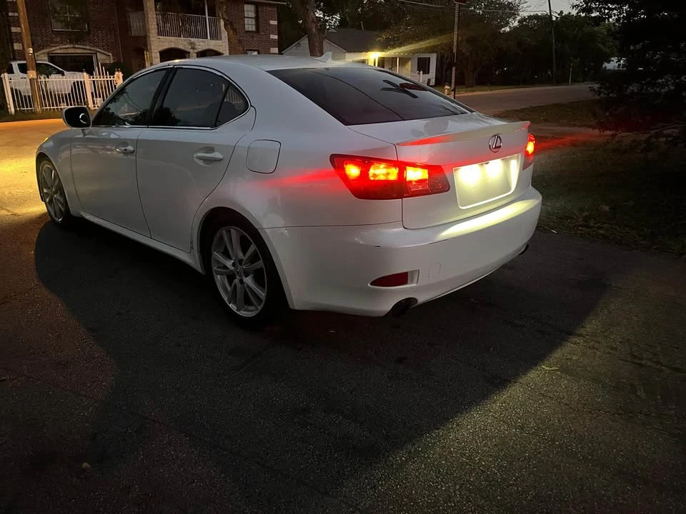 2007 Lexus IS 2nd Gen - Image 6 of 19