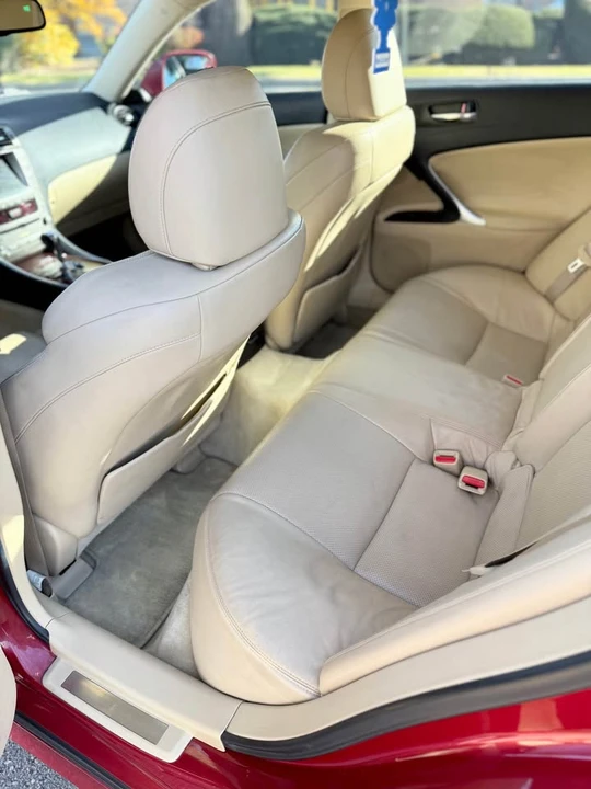 2007 Lexus IS 2nd Gen - Image 18 of 19
