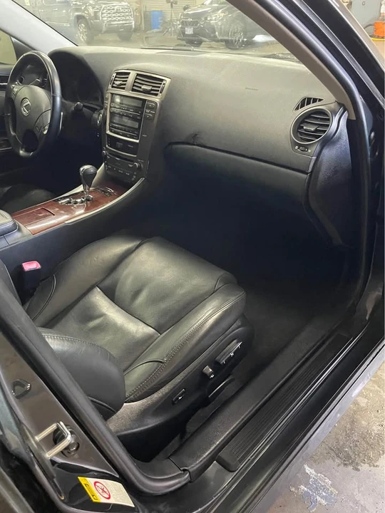 2007 Lexus IS 2nd Gen - Image 8 of 12