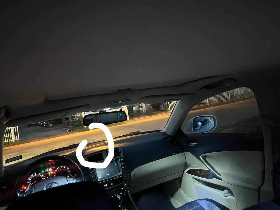 2007 Lexus IS 2nd Gen - Image 18 of 19