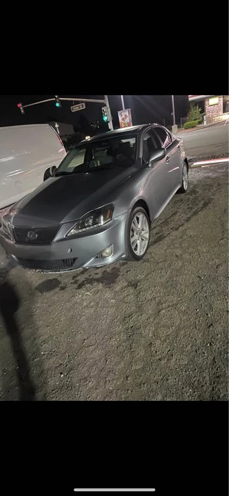 2007 Lexus IS 2nd Gen - Image 4 of 5