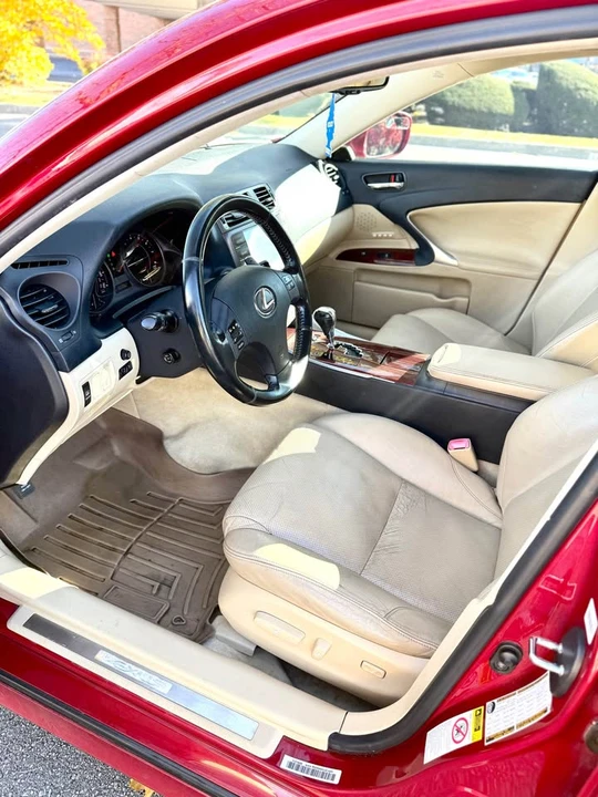 2007 Lexus IS 2nd Gen - Image 11 of 19