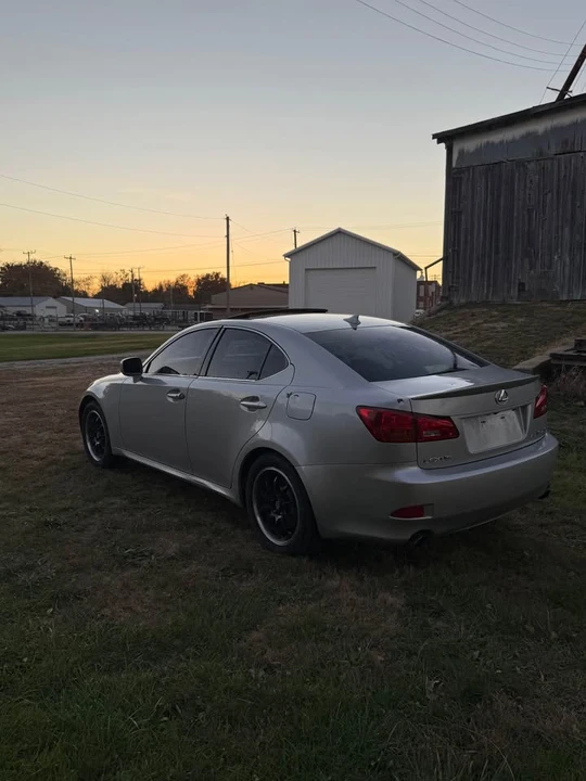 2007 Lexus IS 2nd Gen - Image 4 of 13