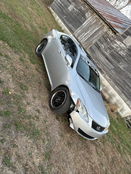 2007 Lexus IS 2nd Gen - Image 2 of 13