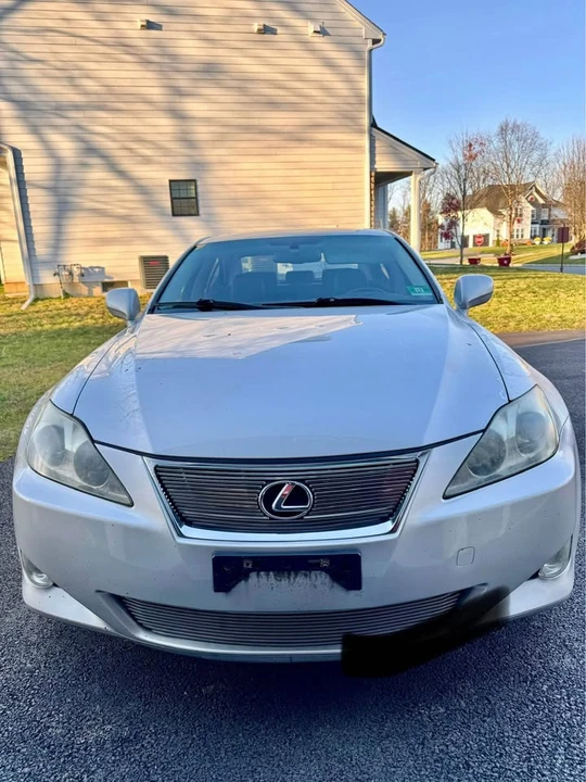2007 Lexus IS 2nd Gen - Image 2 of 15