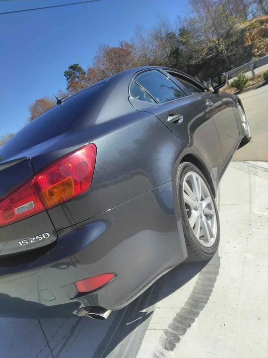 2007 Lexus IS 2nd Gen - Image 2 of 8