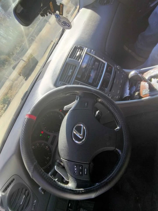 2007 Lexus IS 2nd Gen - Image 4 of 8