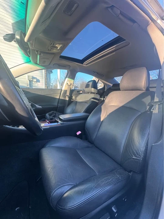 2007 Lexus IS 2nd Gen - Image 6 of 15