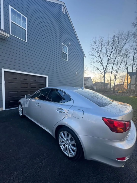 2007 Lexus IS 2nd Gen - Image 4 of 15
