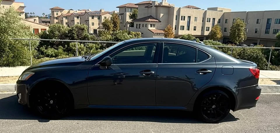 2007 Lexus IS 2nd Gen - Image 4 of 15