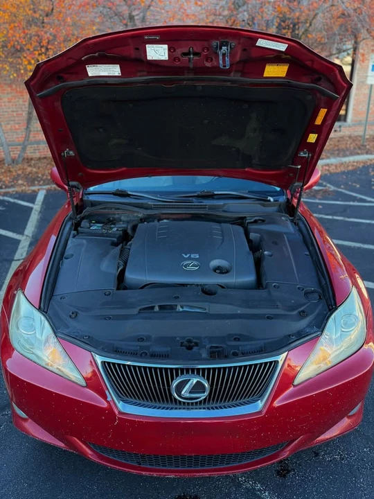 2007 Lexus IS 2nd Gen - Image 9 of 18