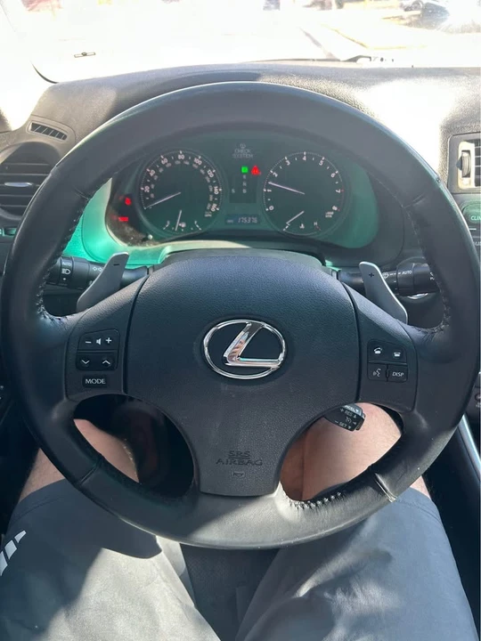 2007 Lexus IS 2nd Gen - Image 3 of 4
