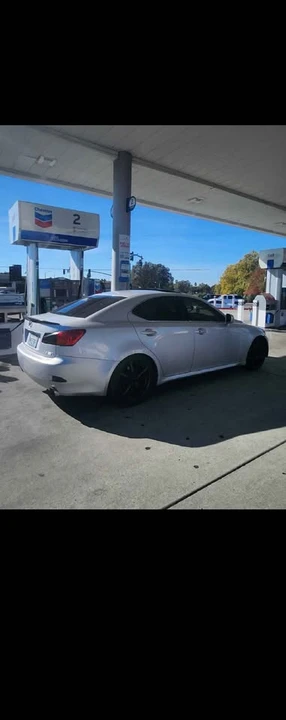 2007 Lexus IS 2nd Gen - Image 2 of 5