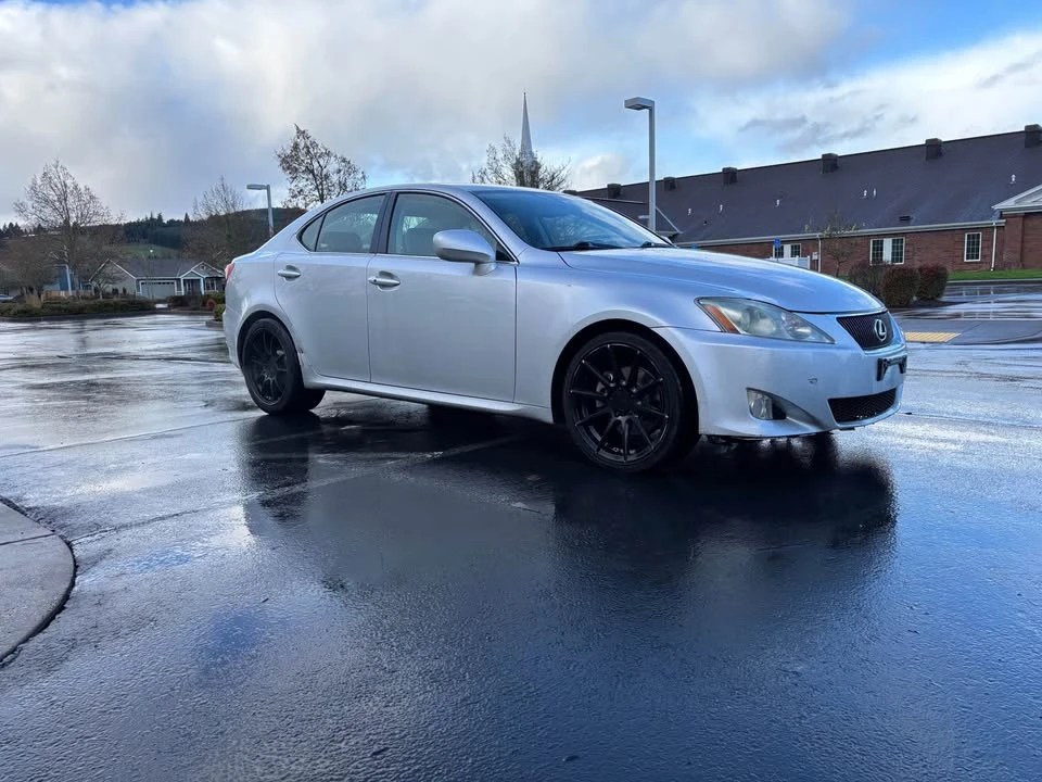 2007 Lexus IS 2nd Gen - Image 3 of 13