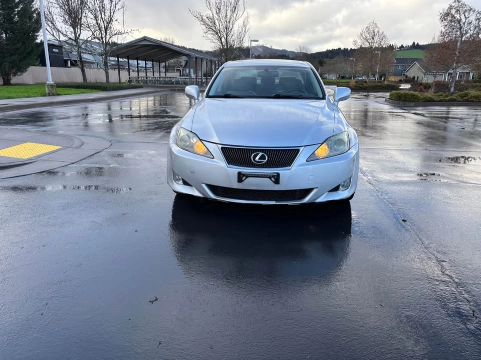2007 Lexus IS 2nd Gen - Image 2 of 13