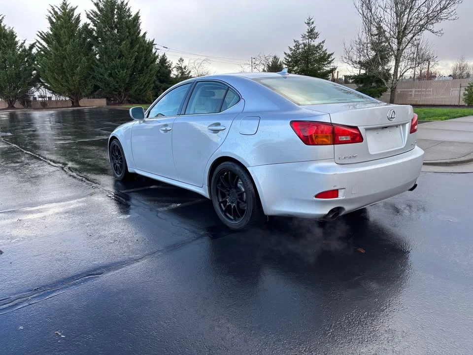 2007 Lexus IS 2nd Gen - Image 5 of 13