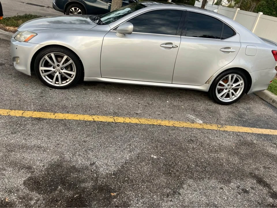 2007 Lexus IS 2nd Gen - Image 3 of 15