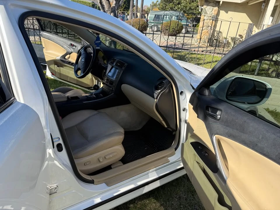 2007 Lexus IS 2nd Gen - Image 8 of 13