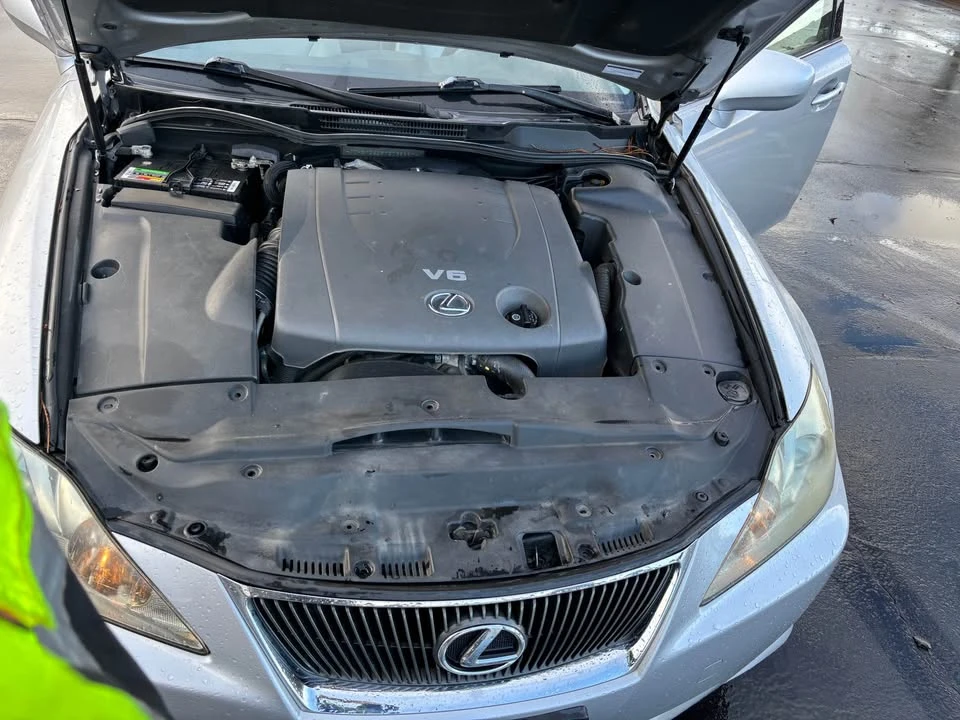 2007 Lexus IS 2nd Gen - Image 9 of 13
