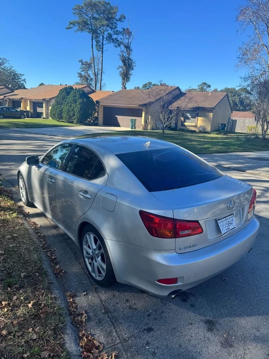 2007 Lexus IS 2nd Gen - Image 2 of 4