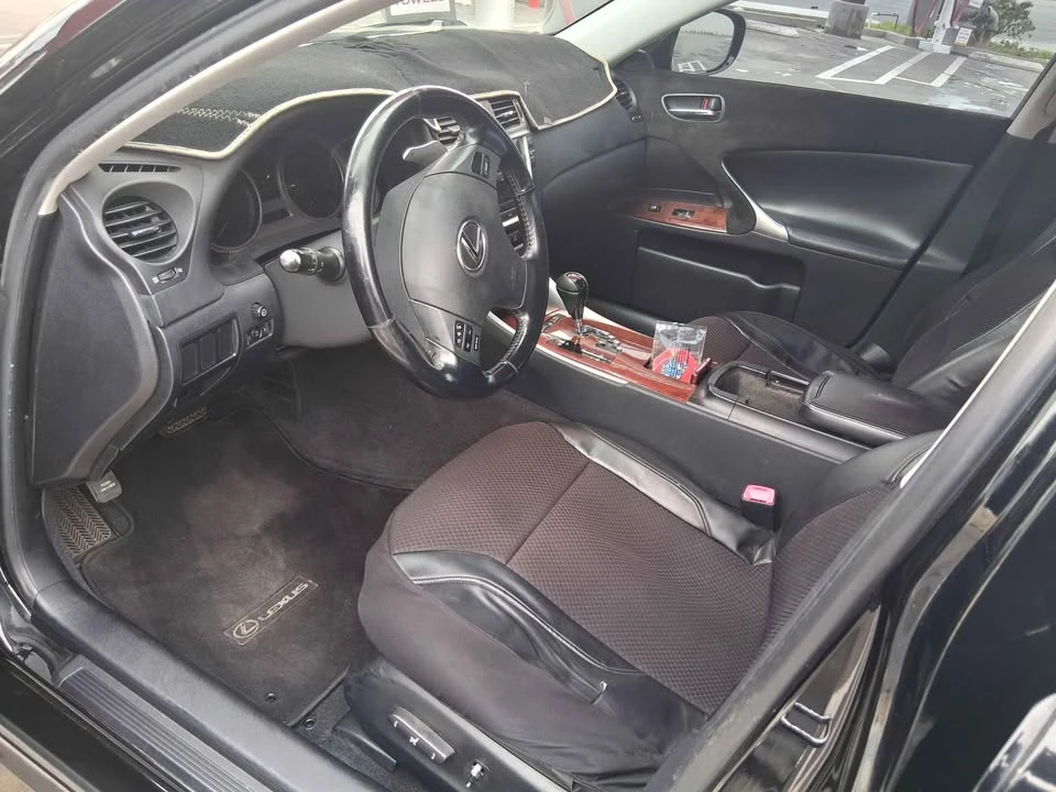 2007 Lexus IS 2nd Gen - Image 4 of 7