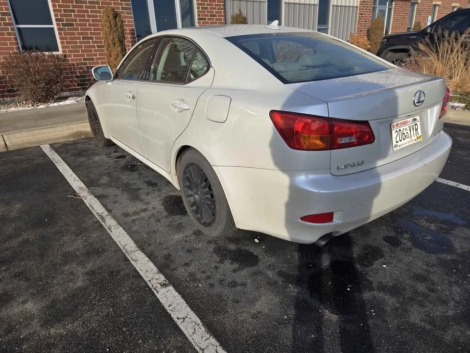 2007 Lexus IS 2nd Gen - Image 4 of 4