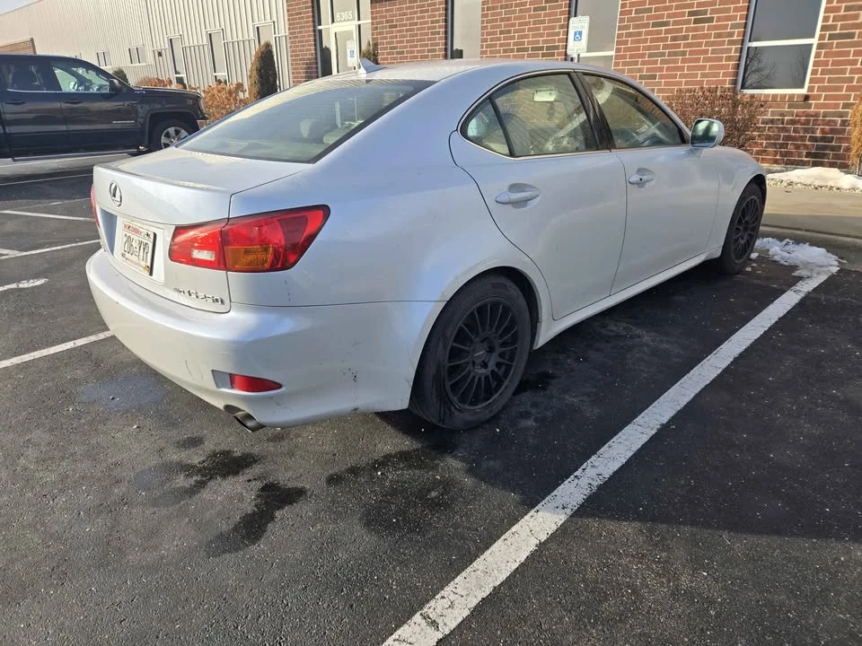 2007 Lexus IS 2nd Gen - Image 3 of 4
