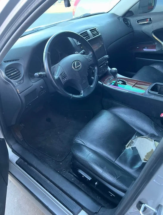 2007 Lexus IS 2nd Gen - Image 6 of 11