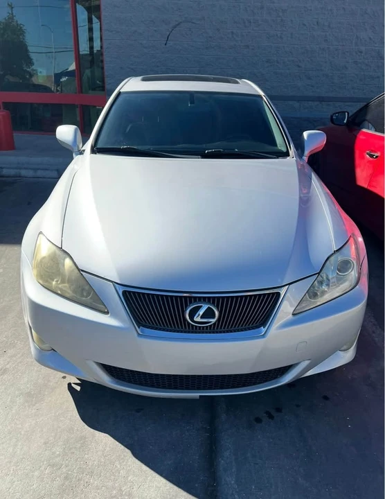 2007 Lexus IS 2nd Gen - Image 2 of 11