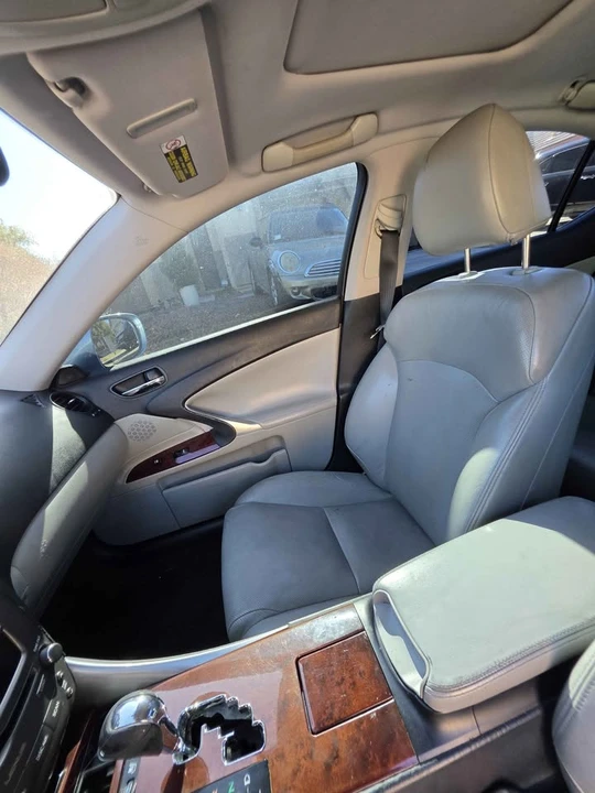 2007 Lexus IS 2nd Gen - Image 7 of 10