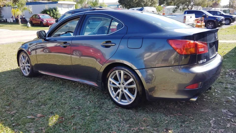2007 Lexus IS 2nd Gen - Image 9 of 14