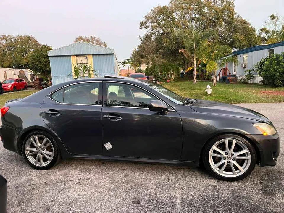 2007 Lexus IS 2nd Gen - Image 5 of 14