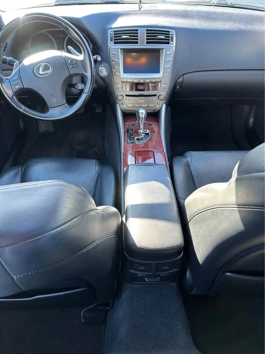 2007 Lexus IS 2nd Gen - Image 9 of 13