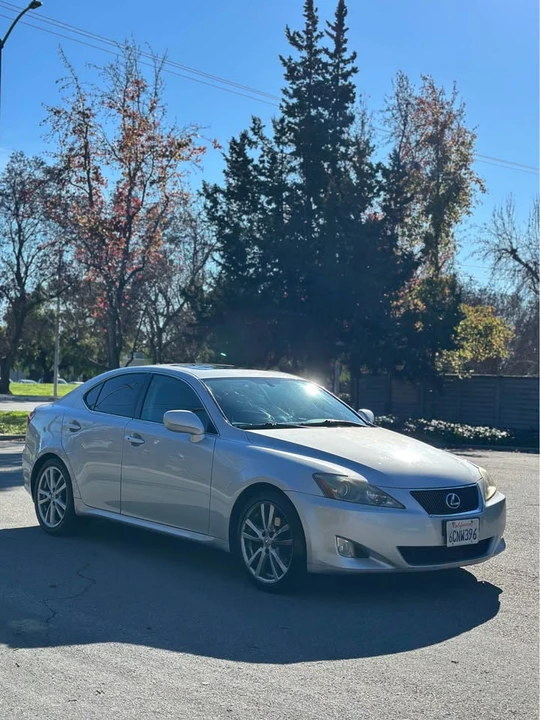 2007 Lexus IS 2nd Gen - Image 6 of 13