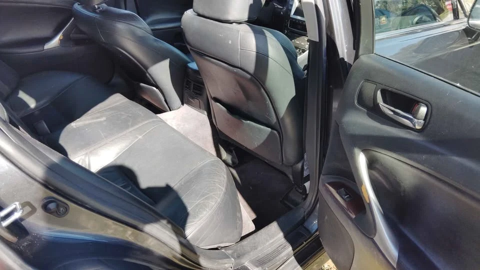 2007 Lexus IS 2nd Gen - Image 11 of 14