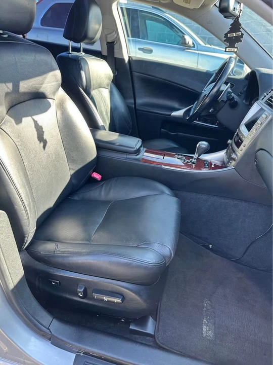 2007 Lexus IS 2nd Gen - Image 12 of 13