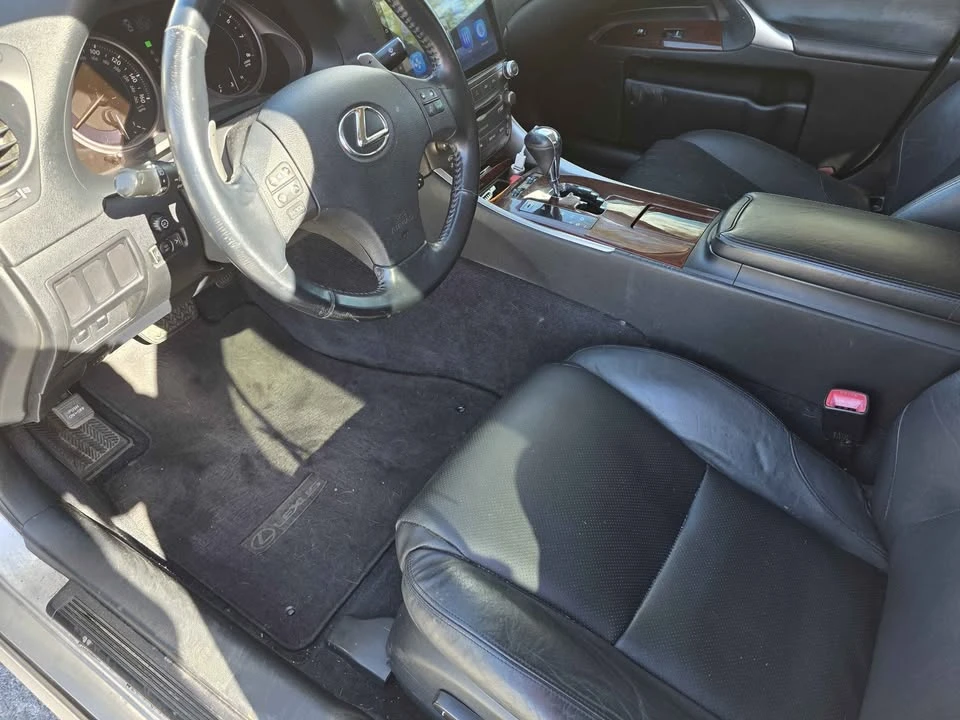 2007 Lexus IS 2nd Gen - Image 6 of 9