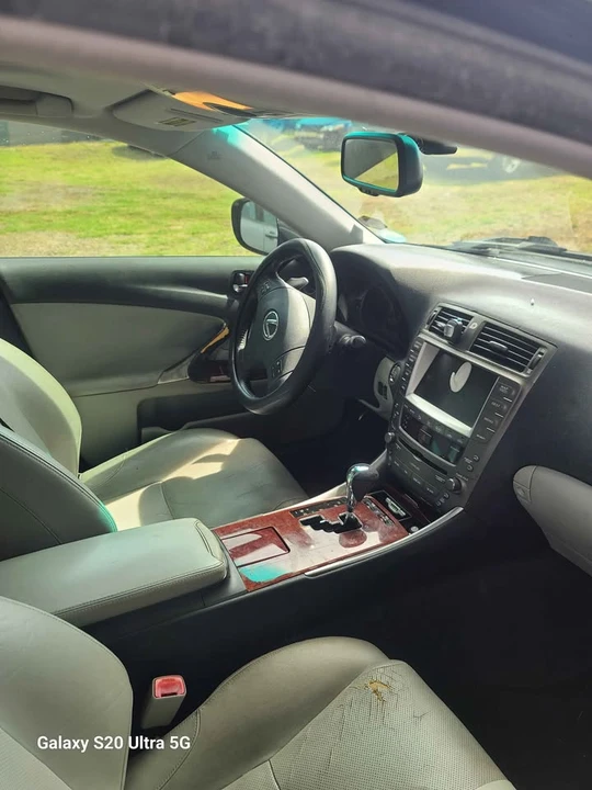 2007 Lexus IS 2nd Gen - Image 8 of 12