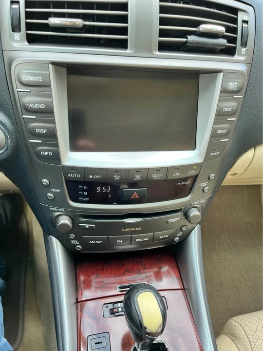 2007 Lexus IS 2nd Gen - Image 6 of 9