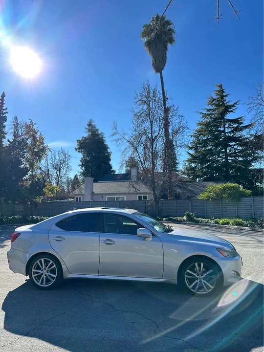 2007 Lexus IS 2nd Gen - Image 5 of 13