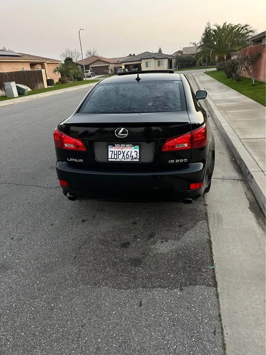 2007 Lexus IS 2nd Gen - Image 2 of 8