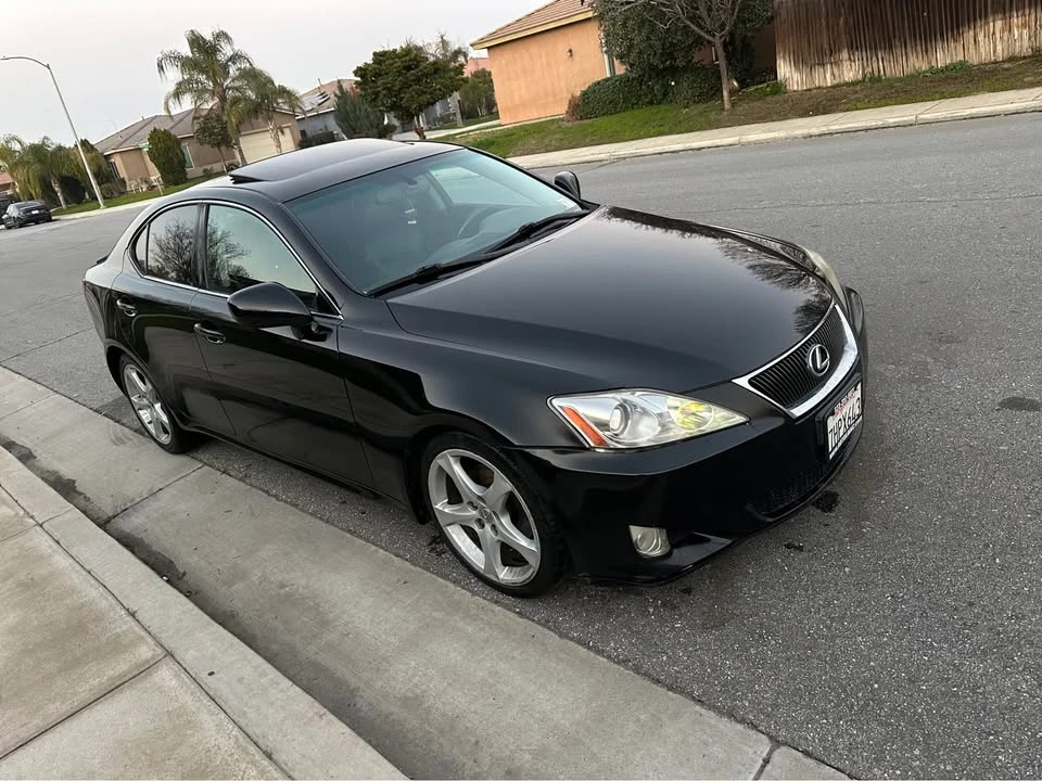 2007 Lexus IS 2nd Gen - Image 6 of 8